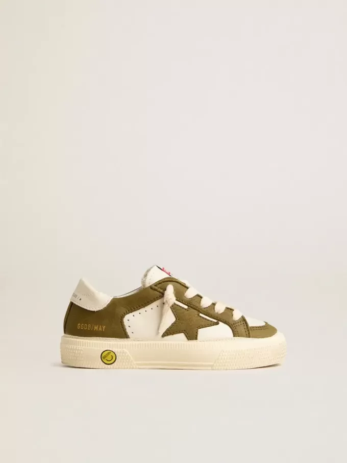 May Young in pelle bianca e verde militare