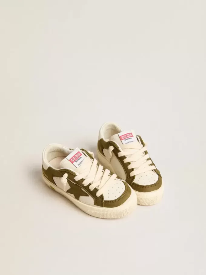 May Young in pelle bianca e verde militare