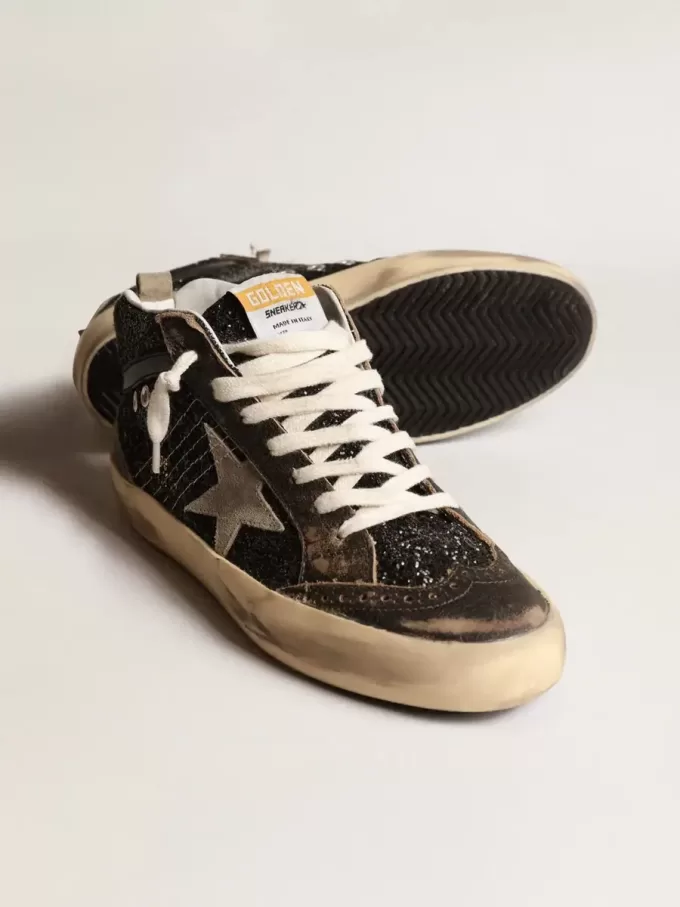 Mid Star da donna in nero glitterato con stella e linguetta sul tallone in pelle scamosciata grigio tortora Mid Star da donna in nero glitterato con stella e linguetta sul tallone in pelle scamosciata grigio tortora