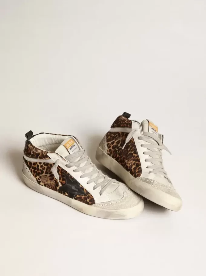 Mid Star da donna in pelle di cavallino con stampa leopardata e stella nera