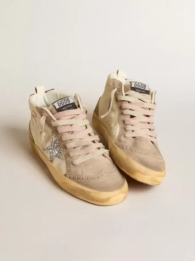 Mid Star da donna in pelle nappa con ricami floreali e stella glitterata argento Mid Star da donna in pelle nappa con ricami floreali e stella glitterata argento