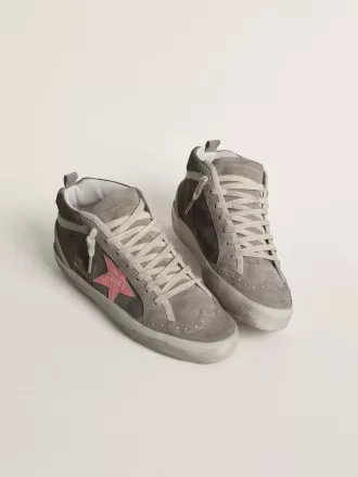 Mid Star da donna in pelle scamosciata grigia con stella in pelle laminata rosa Mid Star da donna in pelle scamosciata grigia con stella in pelle laminata rosa