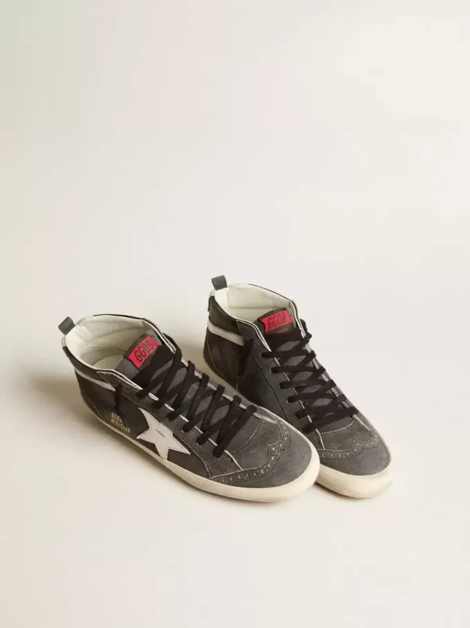 Mid Star in pelle scamosciata nera con stella in pelle bianca e dettaglio argentato