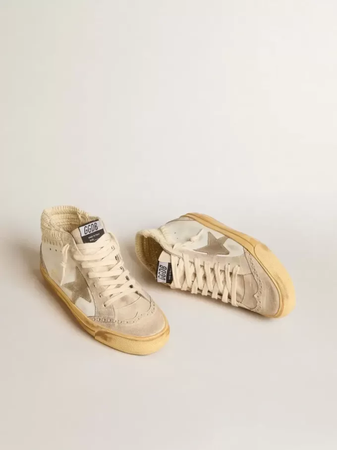 Mid Star LTD con stella in pelle scamosciata perlata e linguetta sul tallone in maglia beige