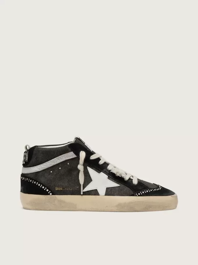 Mid Star LTD in denim nero con inserti in pelle scamosciata e cristalli Swarovski Mid Star LTD in denim nero con inserti in pelle scamosciata e cristalli Swarovski