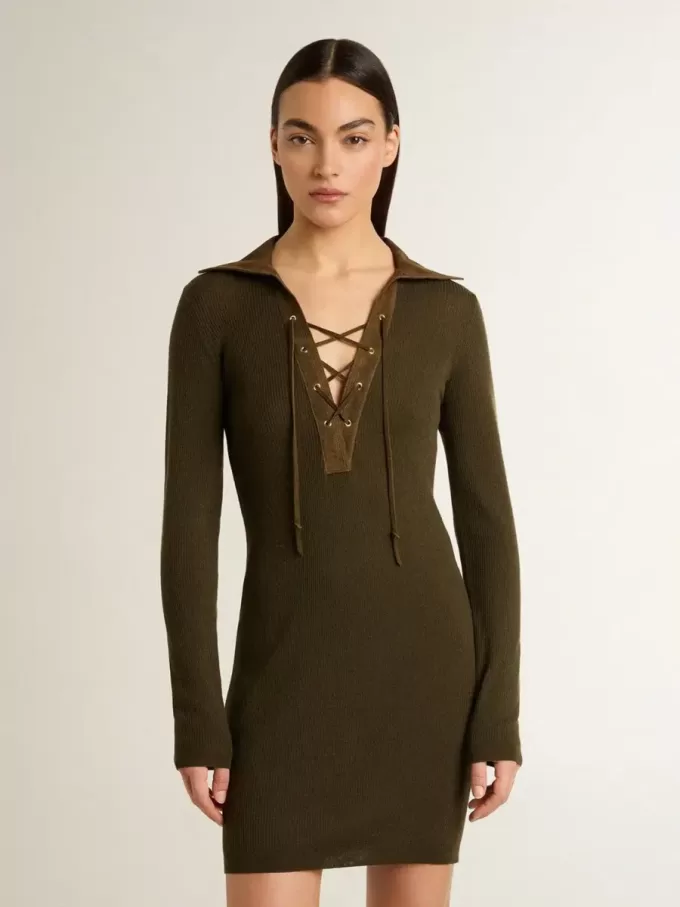 Miniabito in lana verde militare con dettagli in pelle
