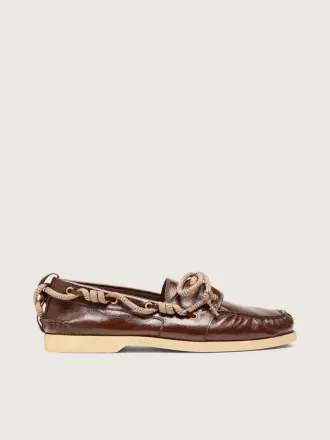 Mocassini Cruise da donna in pelle marrone scuro lucida con lacci da trekking grigio tortora