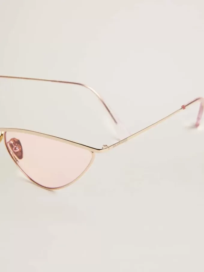 Montatura da sole stile cat-eye con telaio e lenti rosa Montatura da sole stile cat-eye con telaio e lenti rosa