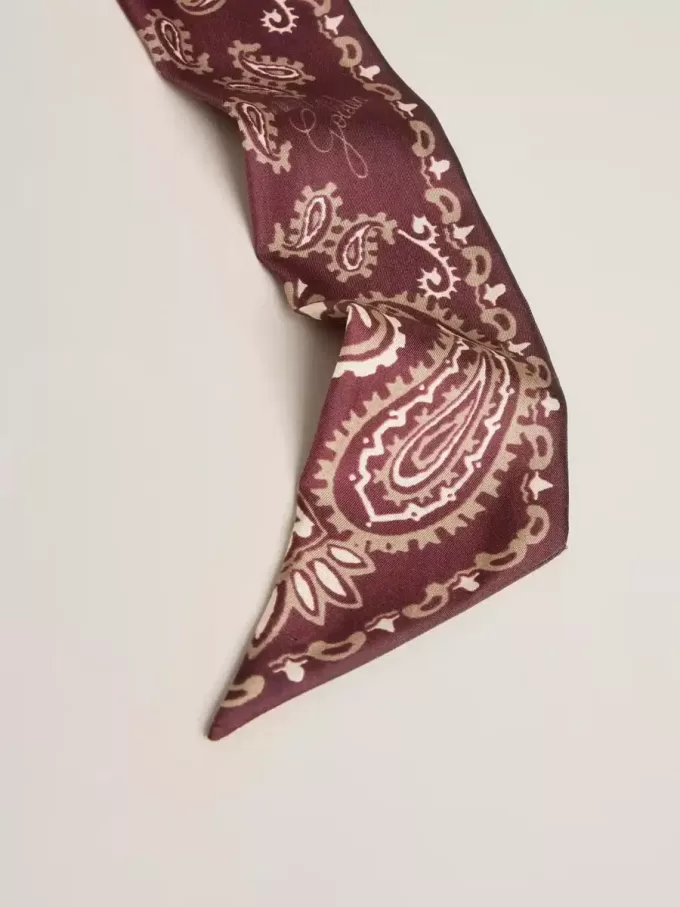 Nastro in twill di seta bordeaux con motivo paisley