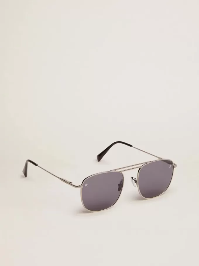 Occhiali da sole aviator Roger con montatura nera e lenti nere Occhiali da sole aviator Roger con montatura nera e lenti nere