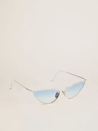 Occhiali da sole modello cat-eye con montatura argento e lenti blu Occhiali da sole modello cat-eye con montatura argento e lenti blu