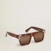 Occhiali da sole modello quadrato con montatura havana e cristalli Occhiali da sole modello quadrato con montatura havana e cristalli