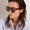 Occhiali da sole modello quadrato con montatura havana e cristalli Occhiali da sole modello quadrato con montatura havana e cristalli