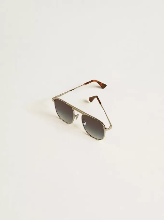 Occhiali da sole stile aviator con montatura argento e lenti blu Occhiali da sole stile aviator con montatura argento e lenti blu