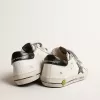Old School Young con stella in pelle metallizzata e linguetta nera sul tallone