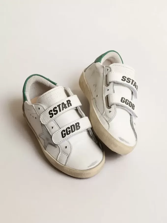 Old School Young con stella in pelle metallizzata e linguetta verde sul tallone Old School Young con stella in pelle metallizzata e linguetta verde sul tallone