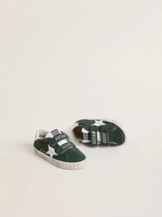 Old School Young in pelle scamosciata verde con stella e linguetta sul tallone in pelle bianca Old School Young in pelle scamosciata verde con stella e linguetta sul tallone in pelle bianca