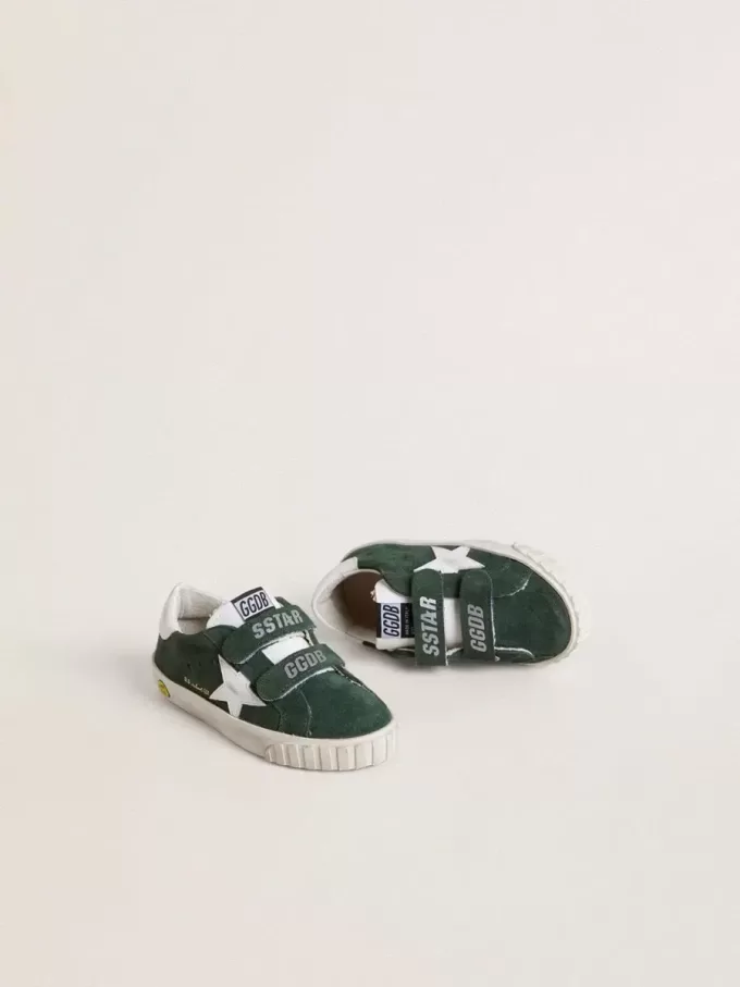 Old School Young in pelle scamosciata verde con stella e linguetta sul tallone in pelle bianca Old School Young in pelle scamosciata verde con stella e linguetta sul tallone in pelle bianca