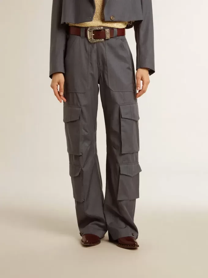 Pantaloni cargo da donna in lana azzurro Pantaloni cargo da donna in lana azzurro