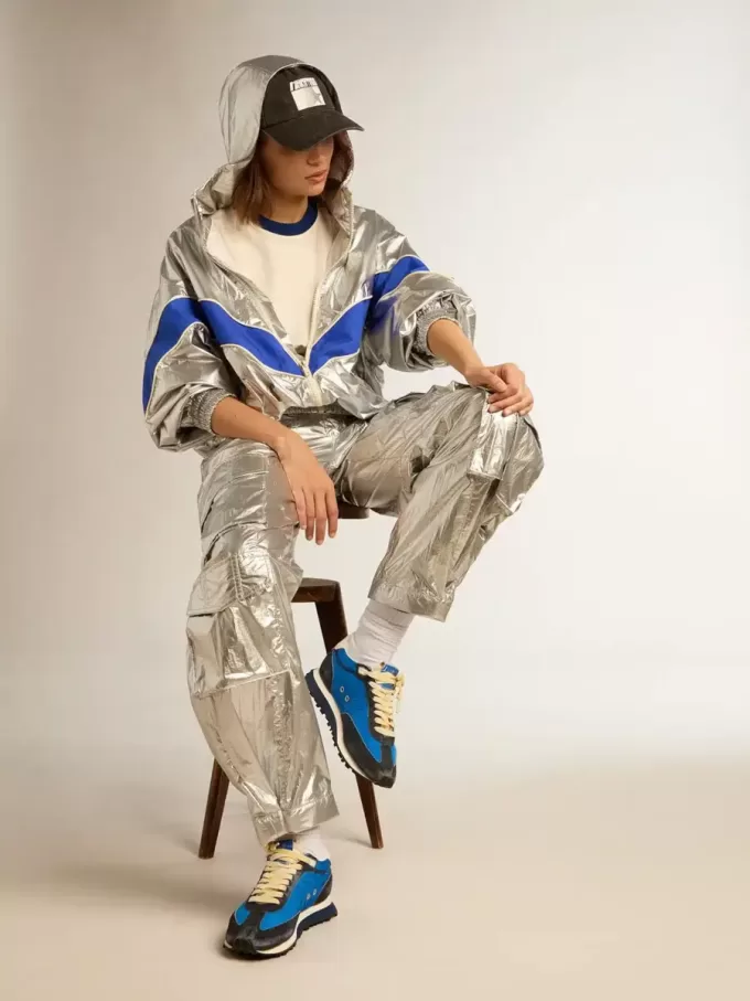Pantaloni cargo da donna in tessuto tecnico argento Pantaloni cargo da donna in tessuto tecnico argento