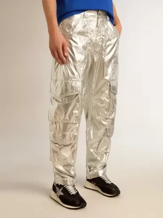 Pantaloni cargo da uomo in tessuto tecnico argento Pantaloni cargo da uomo in tessuto tecnico argento