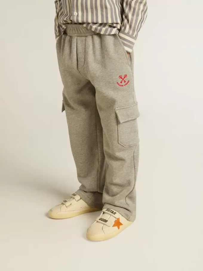 Pantaloni cargo joggers in cotone grigio melange con ricami