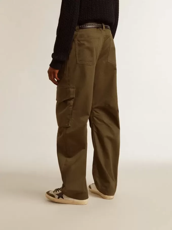 Pantaloni cargo verde oliva Pantaloni cargo verde oliva
