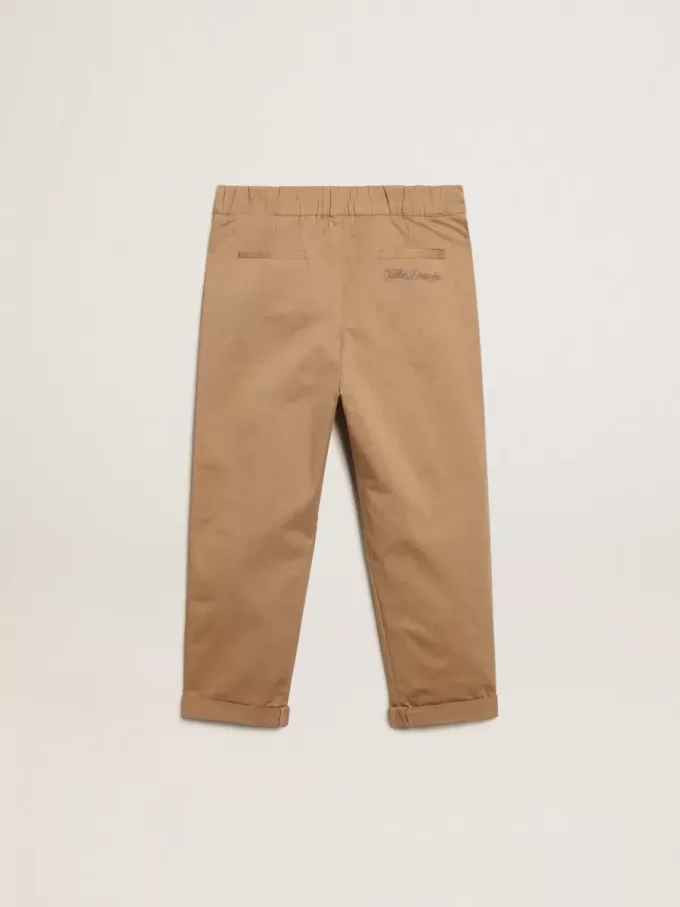 Pantaloni chino da bambino in cotone color caramello