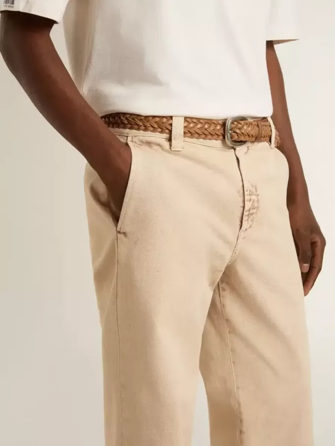 Pantaloni chino da uomo beige con finitura effetto vissuto