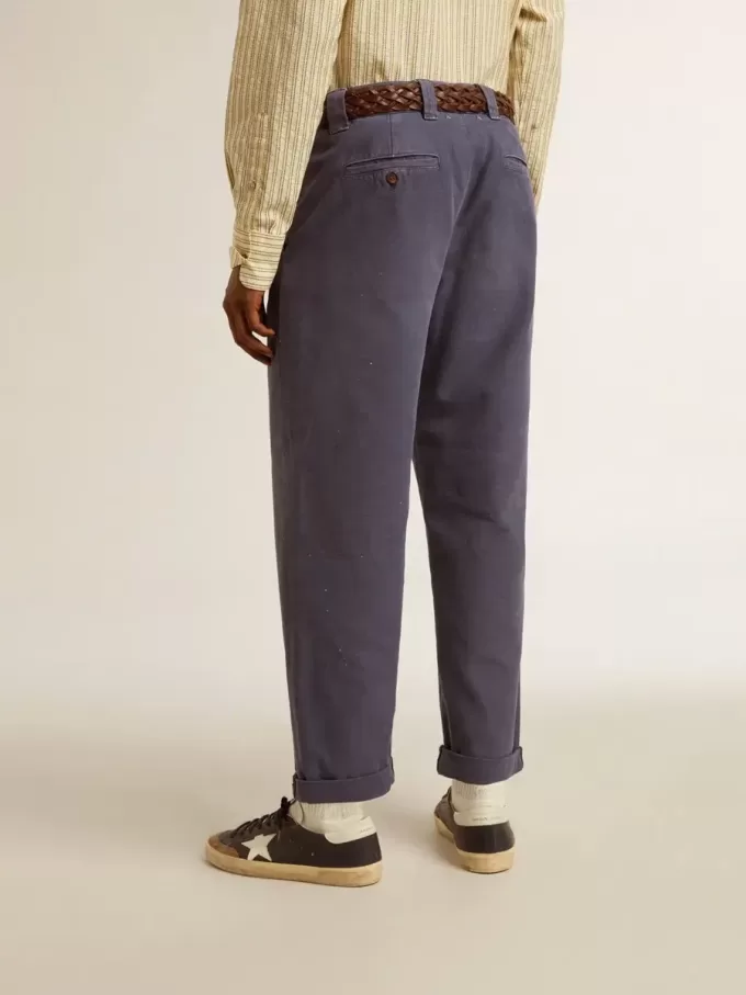 Pantaloni chino da uomo blu con effetto vissuto Pantaloni chino da uomo blu con effetto vissuto
