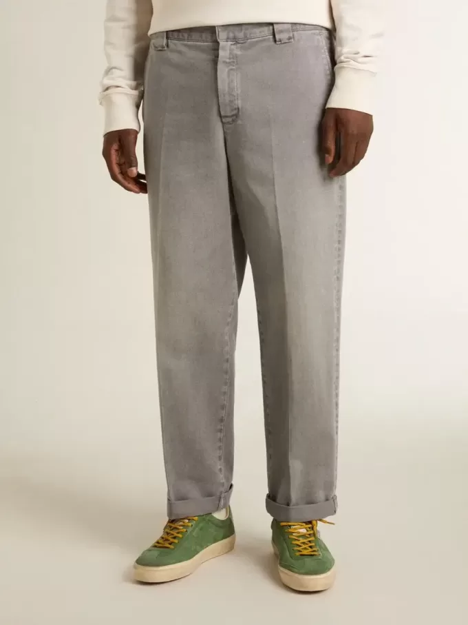 Pantaloni chino in cotone grigio Pantaloni chino in cotone grigio