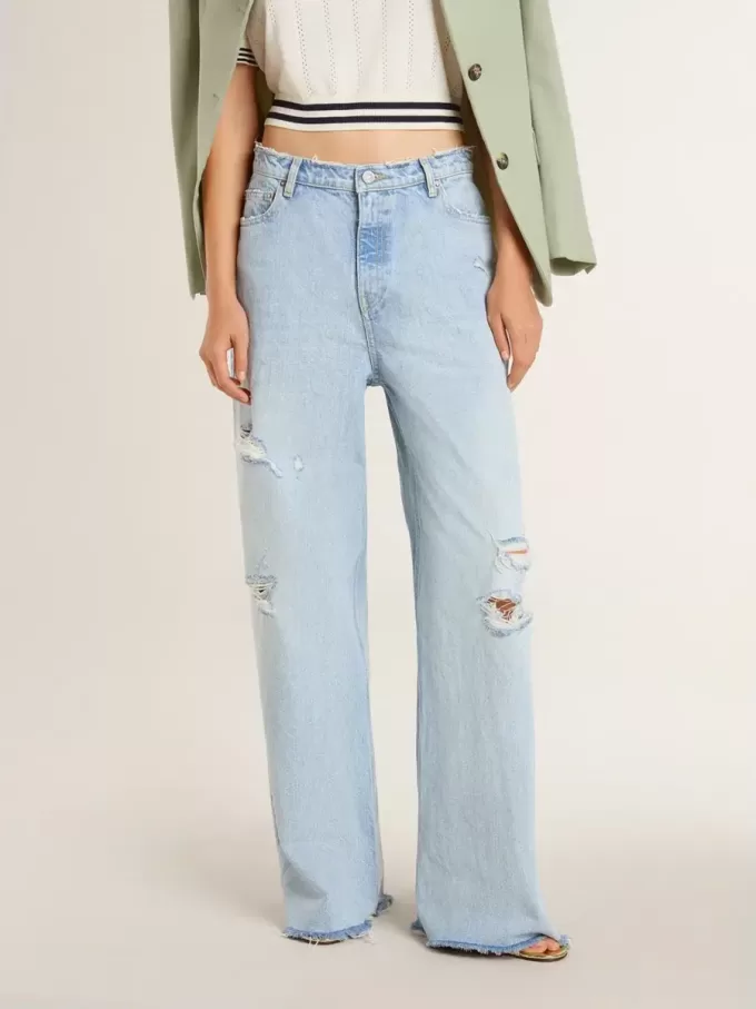 Pantaloni da donna in denim effetto vissuto Pantaloni da donna in denim effetto vissuto