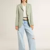 Pantaloni da donna in denim effetto vissuto Pantaloni da donna in denim effetto vissuto