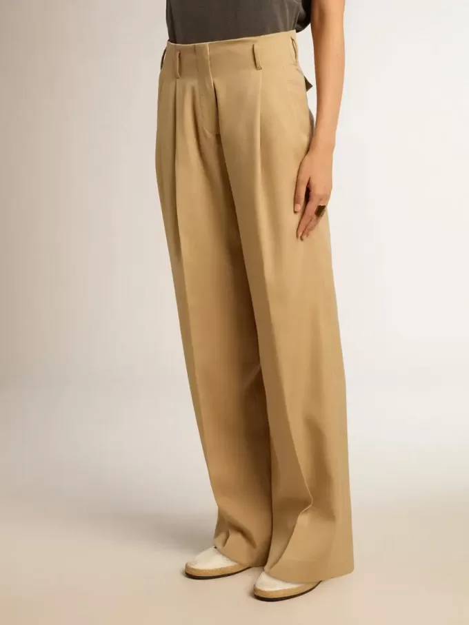 Pantaloni da donna in gabardine di lana color sabbia Pantaloni da donna in gabardine di lana color sabbia