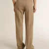 Pantaloni da donna in misto lino a spina di pesce color sabbia Pantaloni da donna in misto lino a spina di pesce color sabbia