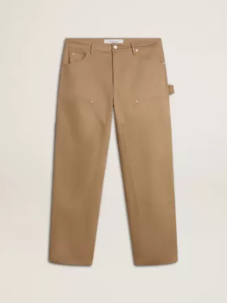 Pantaloni da uomo beige con toppe