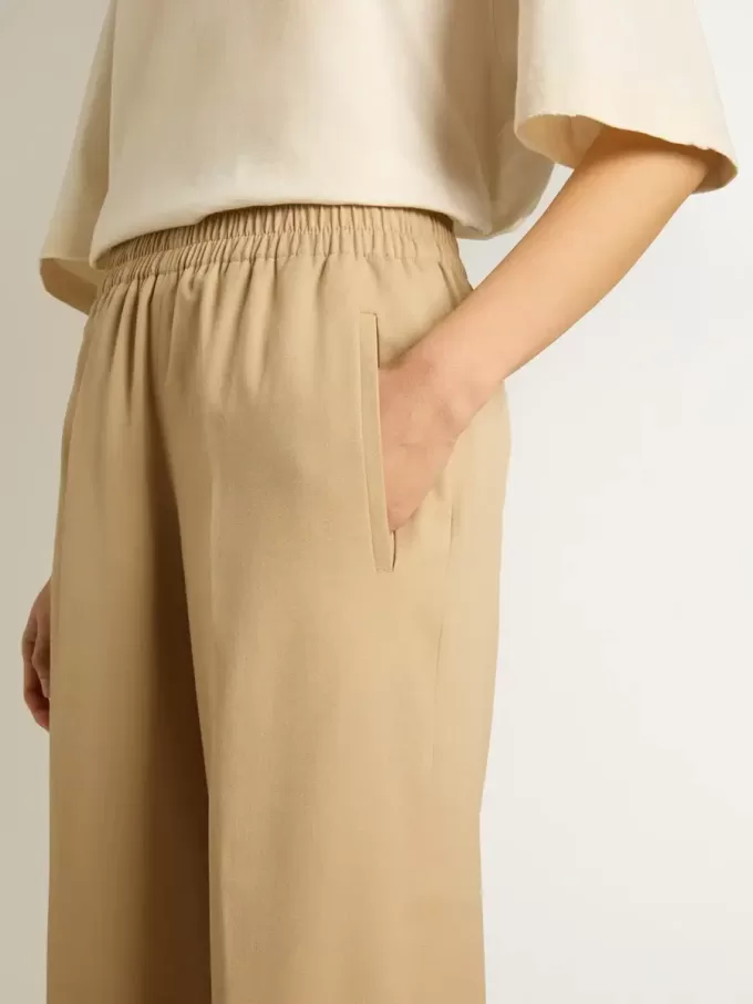 Pantaloni jogging da donna color sabbia Pantaloni jogging da donna color sabbia