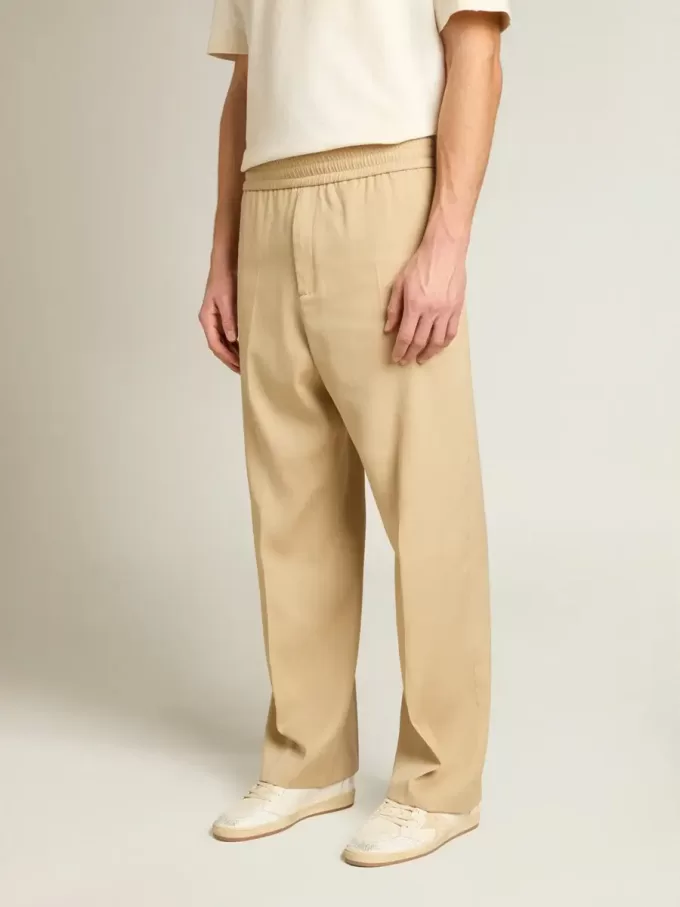 Pantaloni jogging da uomo color sabbia con tasca sul retro Pantaloni jogging da uomo color sabbia con tasca sul retro
