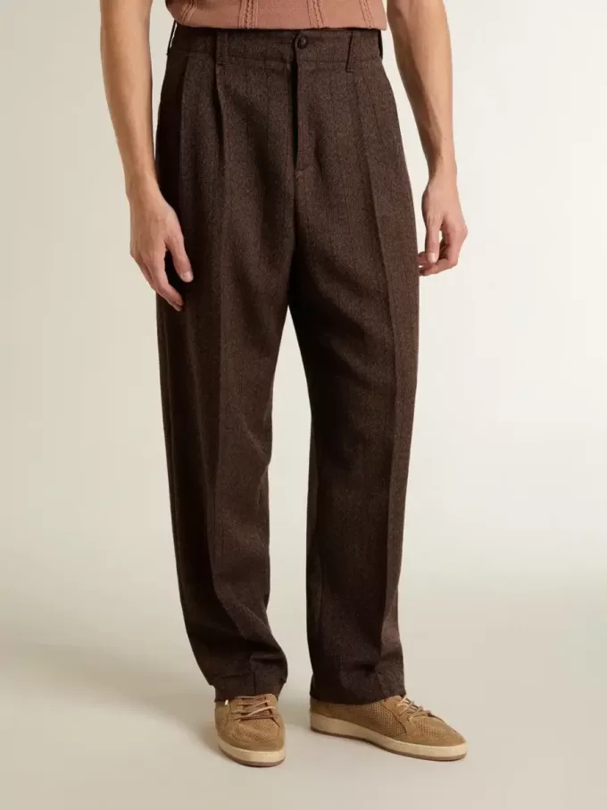 Pantaloni jogging da uomo in lana marrone scuro con motivo a righe sottili