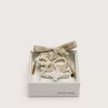 Pelle Lacci ricamati beige “Sparkling” con charm applicati in perline e charm dorato Pelle Lacci ricamati beige “Sparkling” con charm applicati in perline e charm dorato