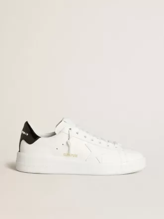 Purestar da donna con stella in pelle e linguetta sul tallone in vernice nera Purestar da donna con stella in pelle e linguetta sul tallone in vernice nera