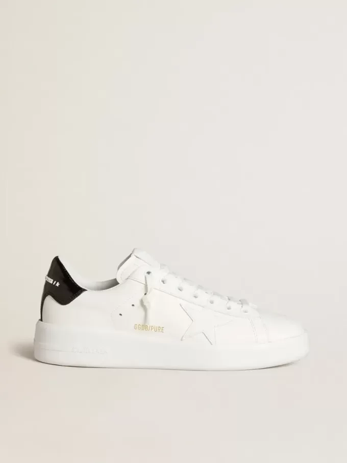 Purestar da donna con stella in pelle e linguetta sul tallone in vernice nera Purestar da donna con stella in pelle e linguetta sul tallone in vernice nera