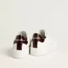 Purestar da uomo con stella in pelle bianca e linguetta sul tallone in pelle bordeaux con stampa cocco Purestar da uomo con stella in pelle bianca e linguetta sul tallone in pelle bordeaux con stampa cocco