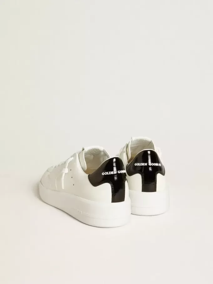 Purestar da uomo con stella in pelle e linguetta sul tallone in vernice nera Purestar da uomo con stella in pelle e linguetta sul tallone in vernice nera