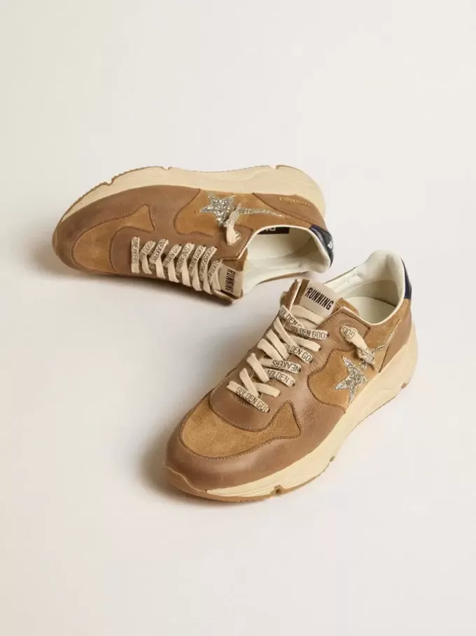 Running Sole da donna in pelle nappa color tabacco e pelle scamosciata con stella glitterata argento Running Sole da donna in pelle nappa color tabacco e pelle scamosciata con stella glitterata argento