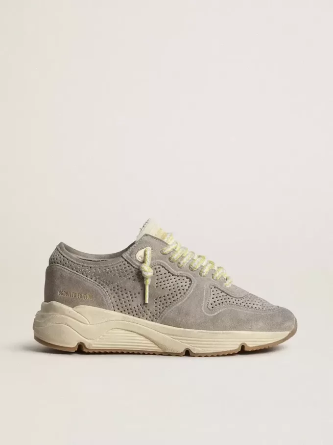 Running Sole da donna in pelle scamosciata grigia con stella e linguetta sul tallone in pelle scamosciata grigia Running Sole da donna in pelle scamosciata grigia con stella e linguetta sul tallone in pelle scamosciata grigia