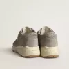 Running Sole da donna in pelle scamosciata grigia con stella e linguetta sul tallone in pelle scamosciata grigia Running Sole da donna in pelle scamosciata grigia con stella e linguetta sul tallone in pelle scamosciata grigia