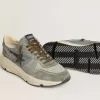 Running Sole da uomo in nylon azzurro con stella nera e linguetta sul tallone in pelle verde Running Sole da uomo in nylon azzurro con stella nera e linguetta sul tallone in pelle verde