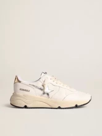 Running Sole in nappa con stella argentata e linguetta sul tallone in pelle dorata Running Sole in nappa con stella argentata e linguetta sul tallone in pelle dorata