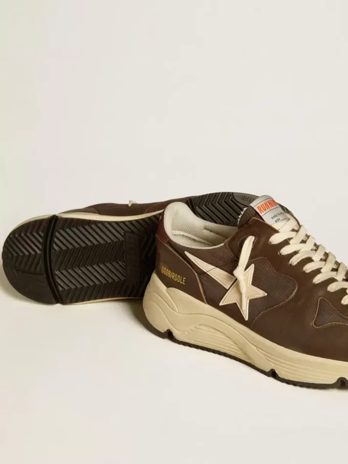 Running Sole in nylon e pelle con stella in TPU e linguetta sul tallone in nabuk Running Sole in nylon e pelle con stella in TPU e linguetta sul tallone in nabuk
